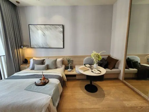 Condo for rent, 28 Chidlom, 7th floor, garden view, beautiful room, decorated with great bang, so nice to live in. Can't reserve it anymore. Hurry up.