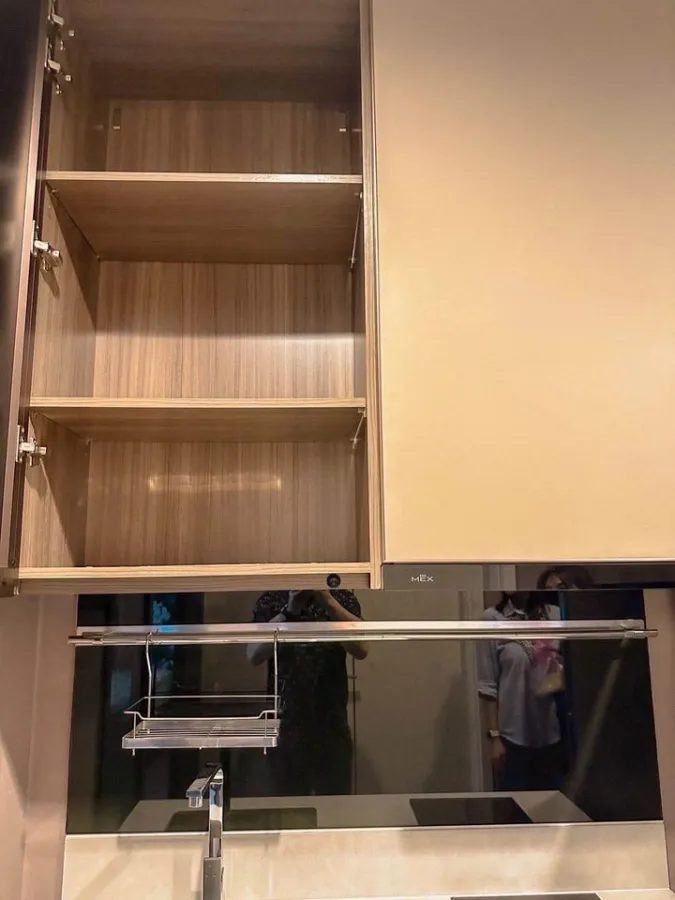 Sell The Line Phahol-Pradipat, high floor, good view, beautiful room, full built-in furniture Don't just look at it, hurry up and reserve it.