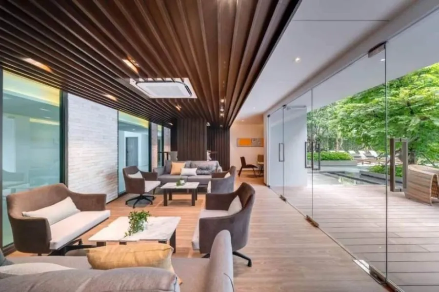 ให้เช่า คอนโด ดิ เอ็กเซล ไฮด์อะเวย์ สุขุมวิท 50 ห้องมุม ห้องสวย วิวสระว่ายน้ำ ด่วนๆๆๆ รีบเลย
