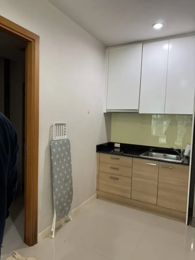 For sale, for rent, Circle Circle Condominium, 27th floor, very high, fully furnished, book now and you won't be disappointed.