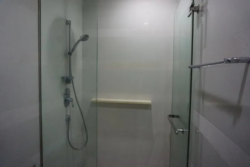 - For Sale - Condo Keyne by Sansiri, clean new room, luxury style, gold location, but friendly price Hurry to become the owner