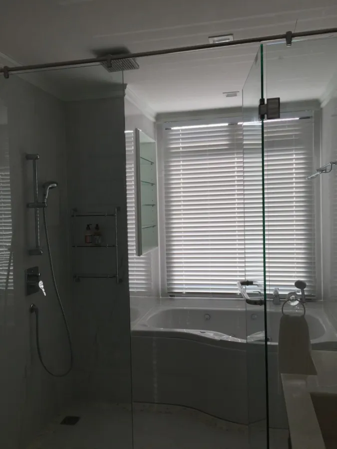 Star View Condo for sale, very spacious room, high floor, well decorated, awesome furniture, hurry and reserve it quickly.