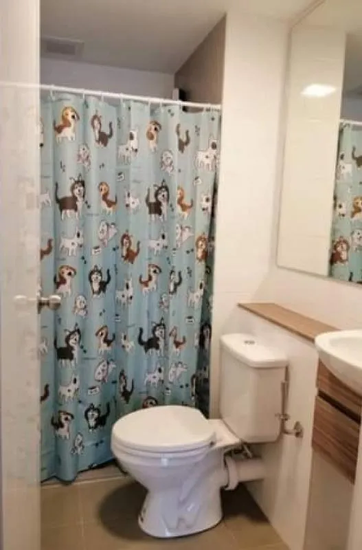Don't miss it new room never had anyone in Fully furnished. Rim room. Outside view. New.