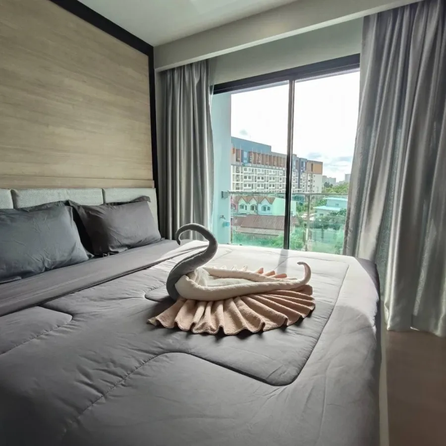 Dusit Grand Park for sale, a lovely room, fully furnished, comes with a great common area. Hurry and reserve now!