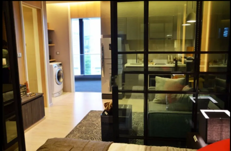 ขายดาวน์ คอนโด ริทึ่ม อโศก 2 ชั้น 18 ห้องสวย เฟอร์นิเจอร์ + เครื่องใช้ไฟฟ้าครบ พร้อมเข้าอยู่ รีบเลย