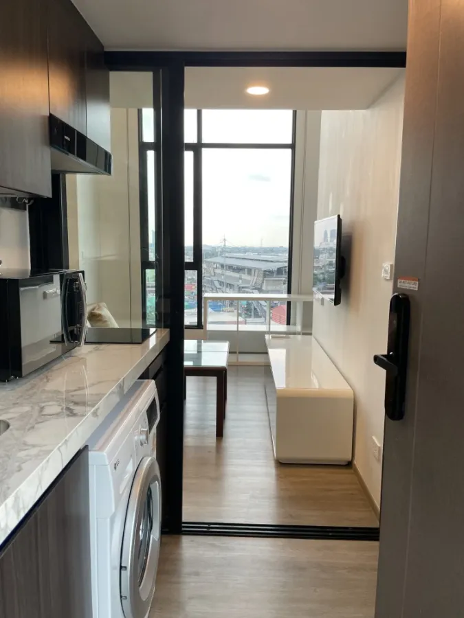 For rent: The Origin Plug & Play Ramintra, a lovely room with high, airy ceilings and a beautiful, unblocked view. Reserve now!