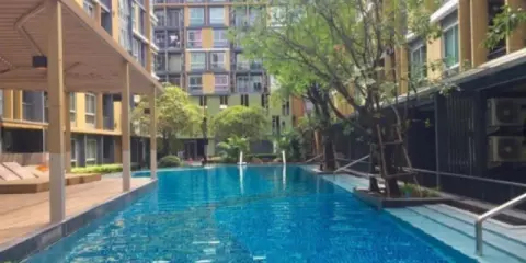 ให้เช่า คอนโด เมโทร ลักซ์ พระราม 4 ขนาด 35 ตร.ม.ชั้น 1 วิวสระ มีเครื่องซักผ้า มาก่อนได้ก่อน
