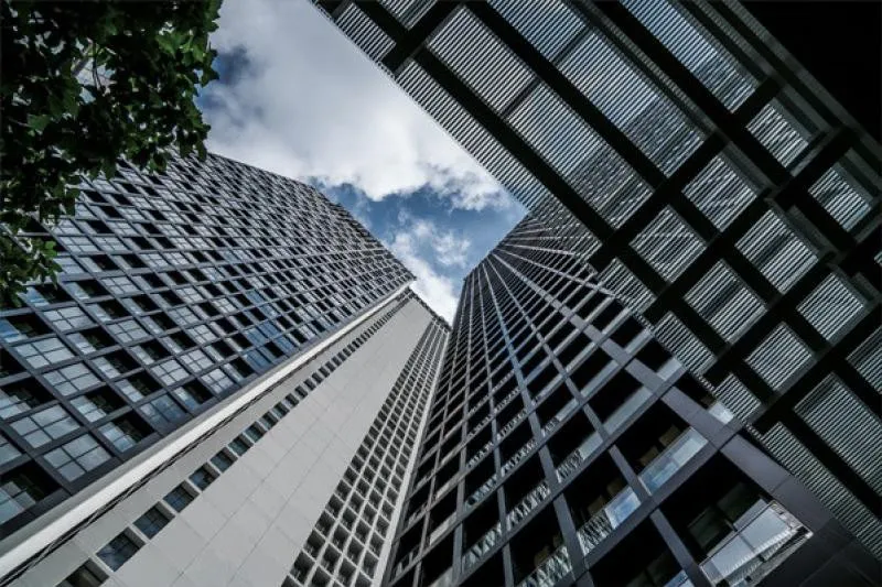 ขาย ให้เช่า Condo Noble เพลินจิต ชั้นสูง มี walk-in closet และชั้นวางของขนาดใหญ่ อย่ารอช้า รีบจองเลย