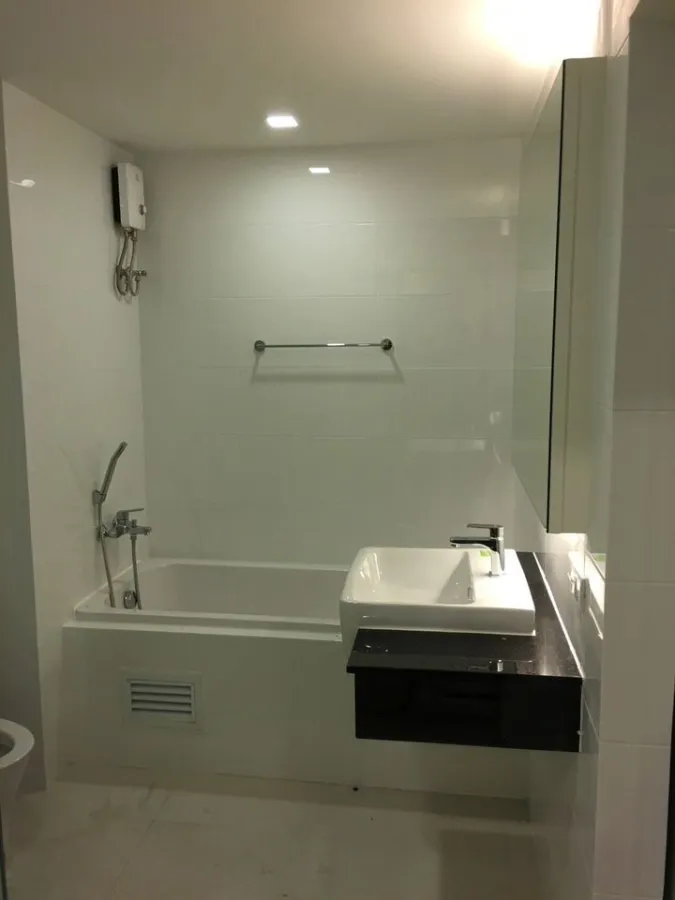 For sale or rent, Sunrisa, 7th floor, very beautiful sea view. Complete with electrical appliances If you don't reserve, you'll miss a lot.