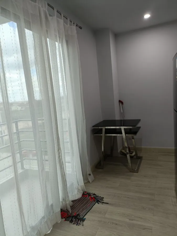 For rent, V Condo Salaya, spacious room, comfortable. The corner room is private. There's a washing machine and dryer.
