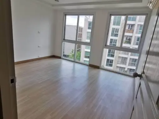 🏠🌃 Condo for Rent: Resortta Yen Akat 🏠🌃 images