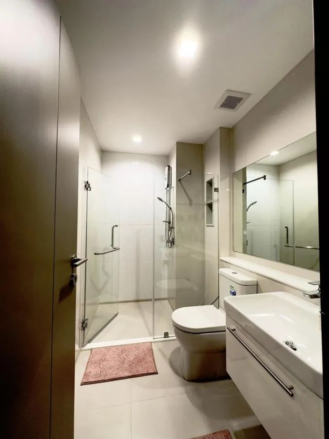 For rent Life Asoke Hype, nice decorated room, 18th floor, high view, complete in one place Reserve quickly before you miss it.