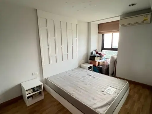 Baan Navatara for sale, 1 bedroom, top floor, open view, fully furnished, good price, must reserve now.