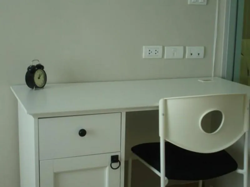 Do not miss the CU Terrace Condo, the room decorated in white tone and clean tone. Ready to move in immediately