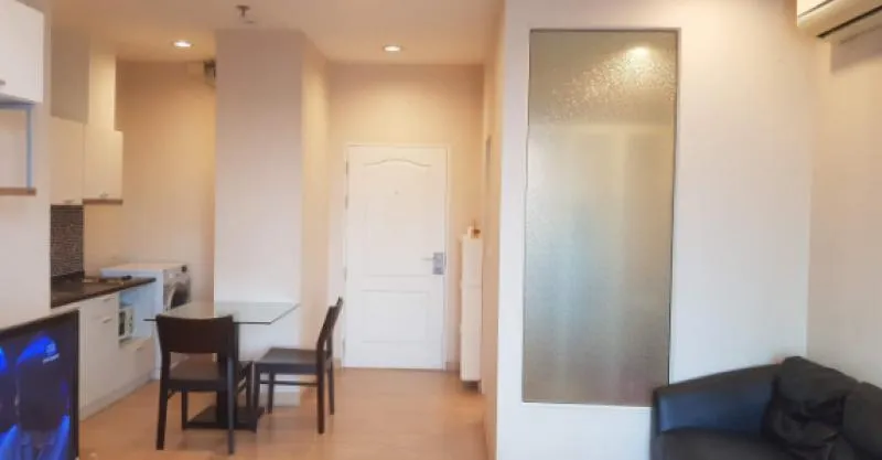 For rent!! Condo The Lighthouse Sathorn-Charoen Nakhon, 8th floor, view of ICONSIAM shopping mall. Miss it!!