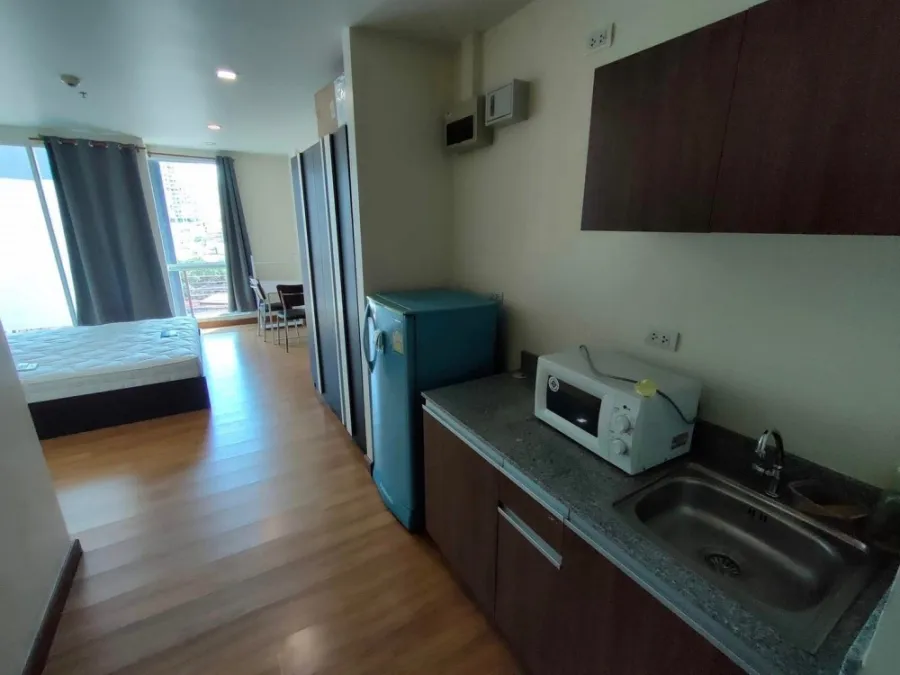 For rent, Wish @ Samyan, 9th floor, STUDIO room, fully furnished. You can only come and move in. Hurry up.