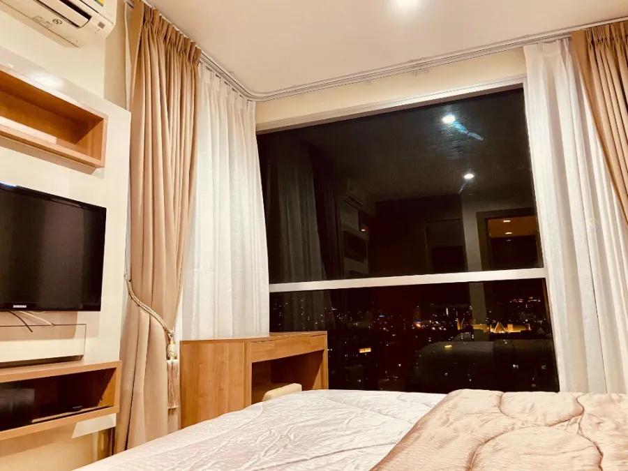 Condo for rent, Rhythm Ratchada, very nice room, clean, pleasant, recently renovated. Ready to move in immediately, don't miss !!