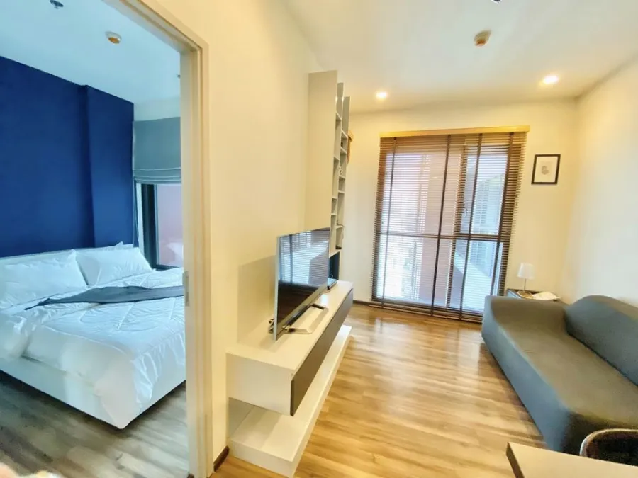 For rent: Wyne Sukhumvit, 23rd floor, pool view, simply decorated, comfortable, clean, pleasing to the eye, fully furnished, don't miss out if you boo