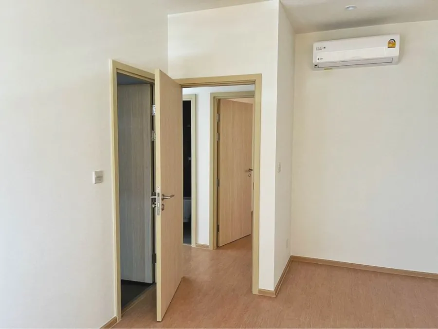 Urgent sale, Maru Ekamai 2 condo, golden location, near shopping areas, convenient to travel, do not miss!!
