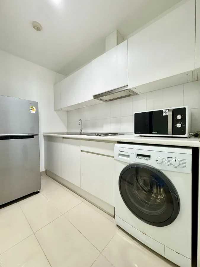 For sale, for rent!! Life Add Lat Phrao 18 condo, view of the Chang building, spacious and comfortable, plenty of usable space, book now!!