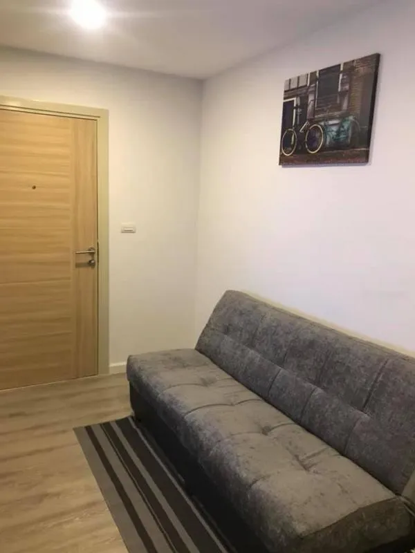 Urgent for rent !! Id Condo Pause, convenient transportation, near the expressway, near BTS Bearing. Hurry !!