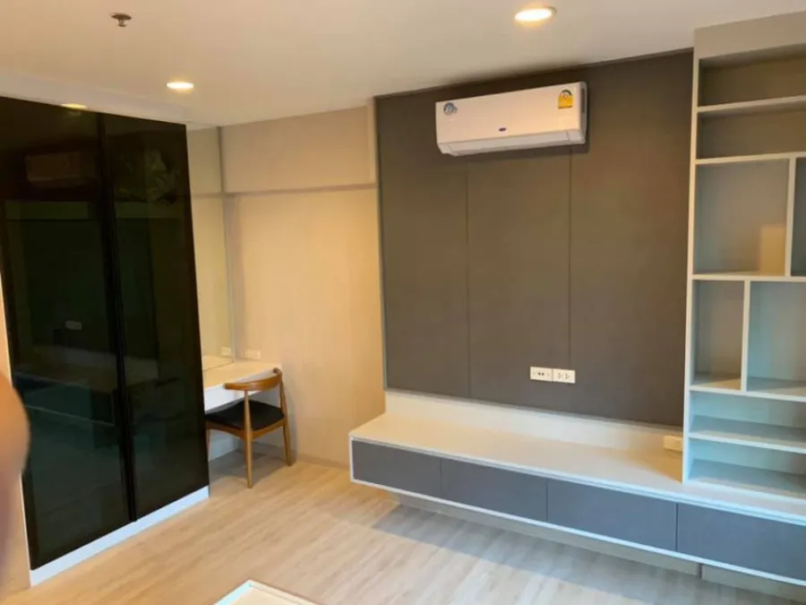 ให้เช่า คอนโด โนเบิล ไลท์ ห้อง Renovated ใหม่ ไม่จอง ไม่ได้แล้ว !!