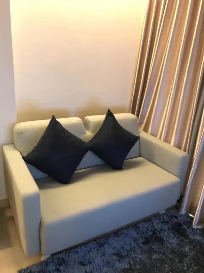Condo for sale/rent: Emerald Residence Ratchada. Spacious room with usable space. Good price. Hurry and reserve now!