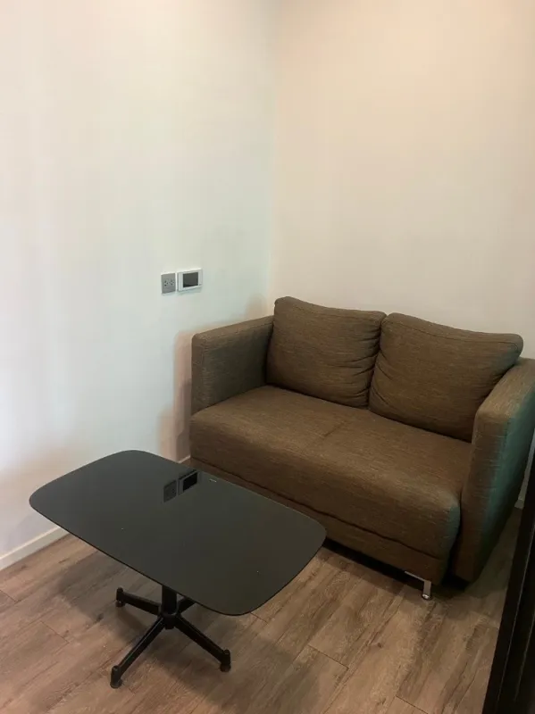 ขาย Brown Condo Ratchada 32 ชั้น 5 วิวสระน้ำ ห้องแต่งครบ พร้อมเข้าอยู่ จองเลย ด่วนๆ