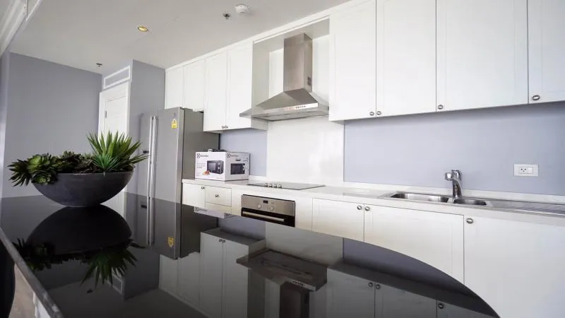 ขาย/เช่า!! ดิ เอ็มโพริโอ เพลส Modern Luxury Penthouse ชั้น 35 วิวแม่น้ำ พร้อมอยู่ ห้ามพลาด!!