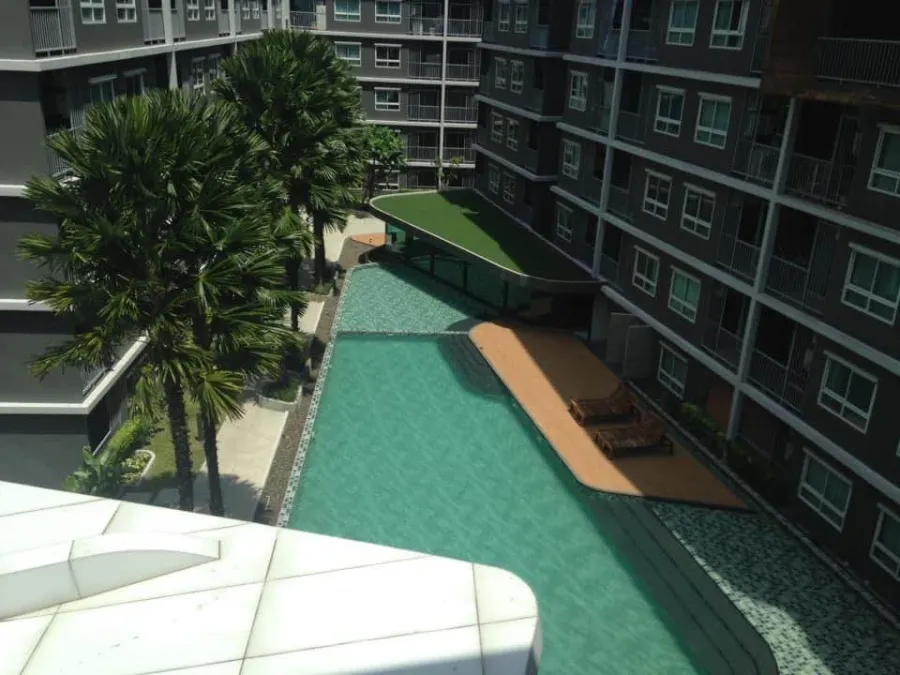 For rent: The Trust Condo, Amata-Chonburi, Building C, 5th floor, corner room, just bring your bag and move in. Hurry and reserve now!