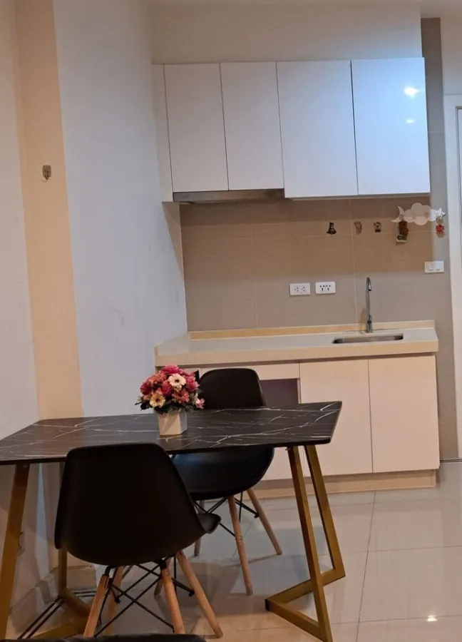 Sell or rent T.C. Green, corner room, very good view, fully furnished with electrical appliances You can carry your bag.