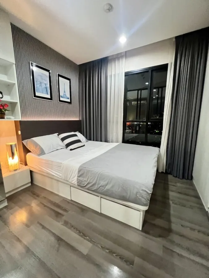 For rent, The Base Park West, 24th floor, city view, beautiful room, fully furnished, ready to move in immediately, book now, hurry up.