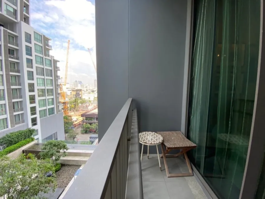 Rent a spacious Quattro by Sansiri condo with ample living space and all the conveniences you need in one place. You shouldn't miss this opportunity!