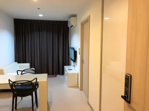 Condo for rent, Rhythm Sukhumvit 42, city view with cool furniture. You can only come and move in.