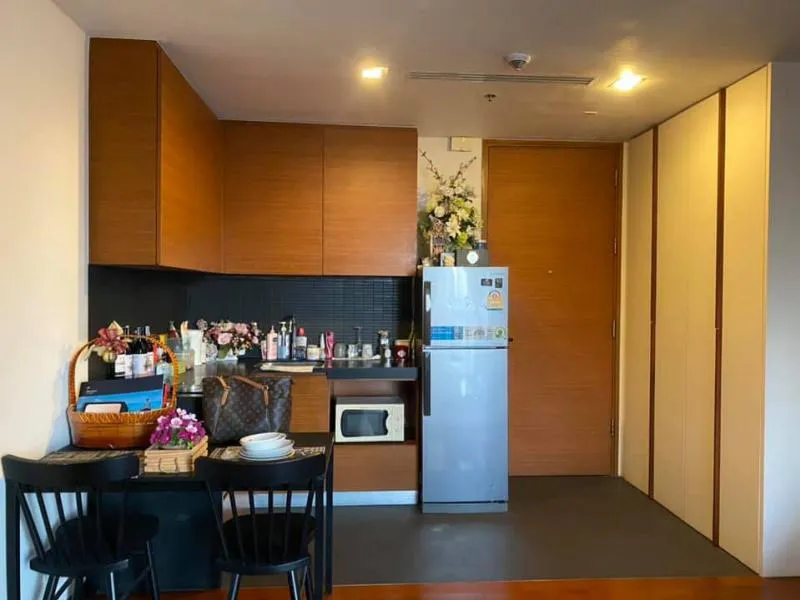 เช่า/ขาย คอนโด แอชตัน มอร์ฟ 38 ชั้นสูง วิวเมืองสวยสบายตา เฟอร์ครบ 2ห้องนอน ใจกลางเมือง รีบด่วนๆ!!