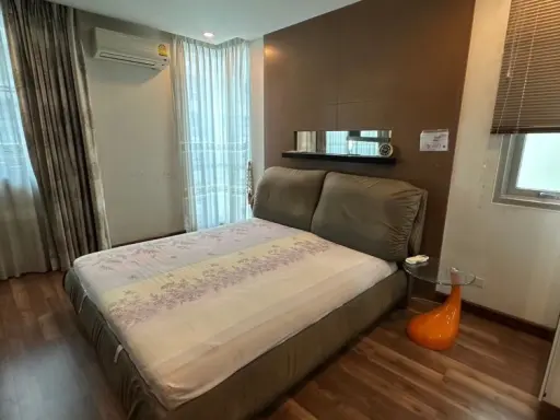 ขายด่วนๆ The Rajdamri ห้องใหญ่อยู่สบาย พื้นที่ใช้สอยคุ้ม รีบมาจับจองเลย มาเป็นเจ้าของได้แล้ววันนี้