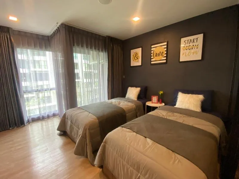 อย่าช้านะจ๊ะ ของดีมีน้อย ห้อง Midnight Blue Twin Bed Room แต่งสวยสุดๆๆให้เช่า เคฟ ทาวน์ สเปซ