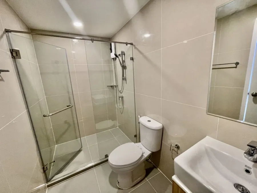 Condo for rent FLEXI Sathorn-Charoennakorn Nice view room, not blocked Fully furnished, move in quickly.