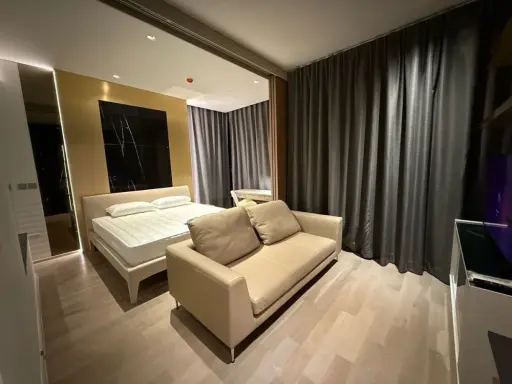 For rent!! Ashton Silom Condo, 37th floor, beautiful room, city view, convenient transportation, great price, reserve now!! images