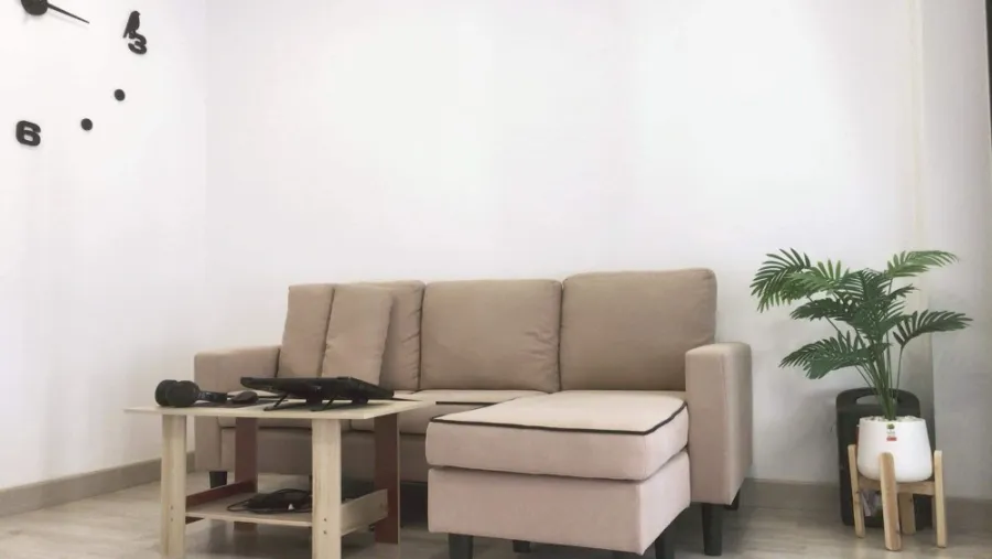 For sale: The One Plus Grand Ramkhamhaeng. The room is separated into sections. Complete set of furniture Don't just look, hurry and reserve now.