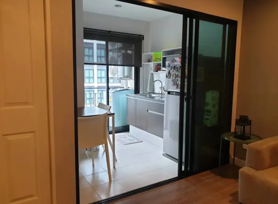 HallMark Ngamwongwan condo for rent, 4th floor (North facing), next to the fire escape. The room is cool, quiet, and very livable.