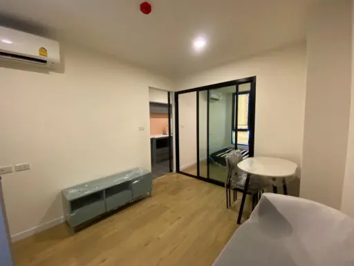 Sale down payment Attitude BU, fully furnished, new room The air conditioner is very cold. Convenient to travel. Hurry up!!