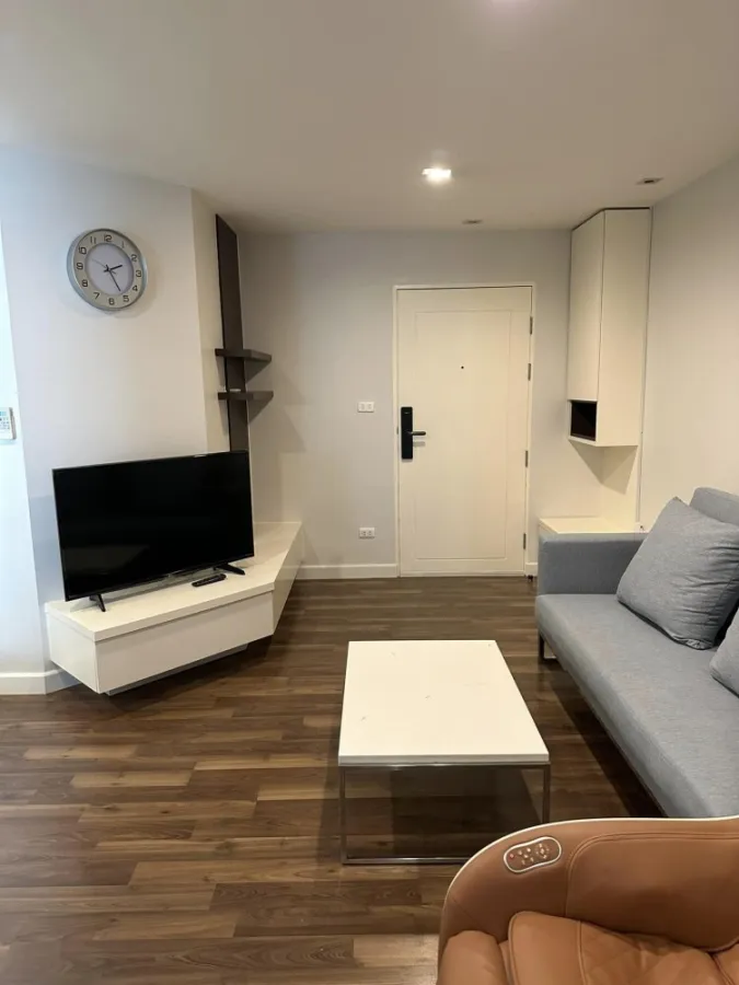 For rent urgently!! Condo The Room Sukhumvit 79, near BTS On Nut, good location, easy to travel, don't miss it!!