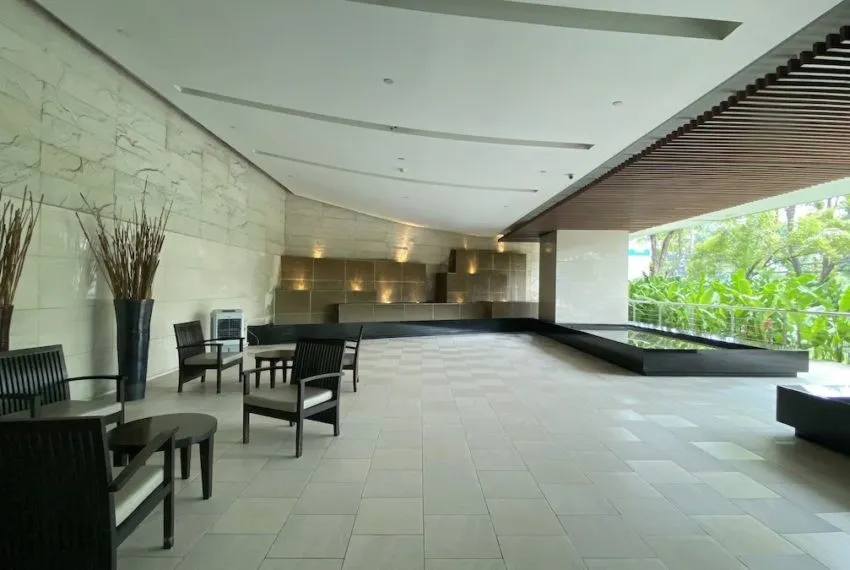 For sale: The Lake Sukhumvit 16, spacious room, comfortable living, fully furnished, hurry and reserve now!