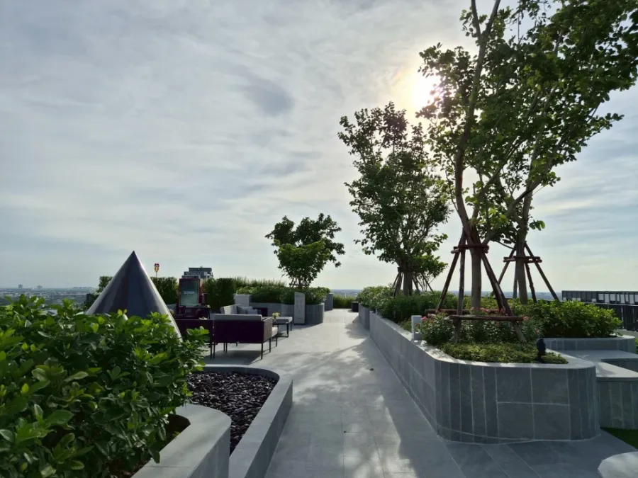 ขายดาวน์ SO Origin Siriraj ห้อง Duo Space เพดานสูง ให้ความรู้สึกโปร่ง โล่ง ไม่อึดอัด ฟังก์ชันห้องมีมิติ แยกโซนได้ดีกว่าห้องคอนโดทั่วไป