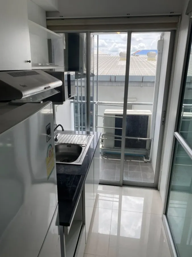 ให้เช่า Zoom Condo Place พื้นที่ใช้สอย 51 ตรม. ห้อง Duplex 2 ชั้น 1 ห้องนอน พร้อมเฟอร์ครบ ห้ามพลาด