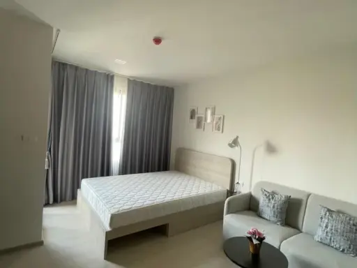 ให้เช่า d condo air Ladkrabang ห้อง studio ชั้น 5 พร้อมเฟอร์และเครื่องใช้ไฟฟ้า มาจับจองได้แล้ว