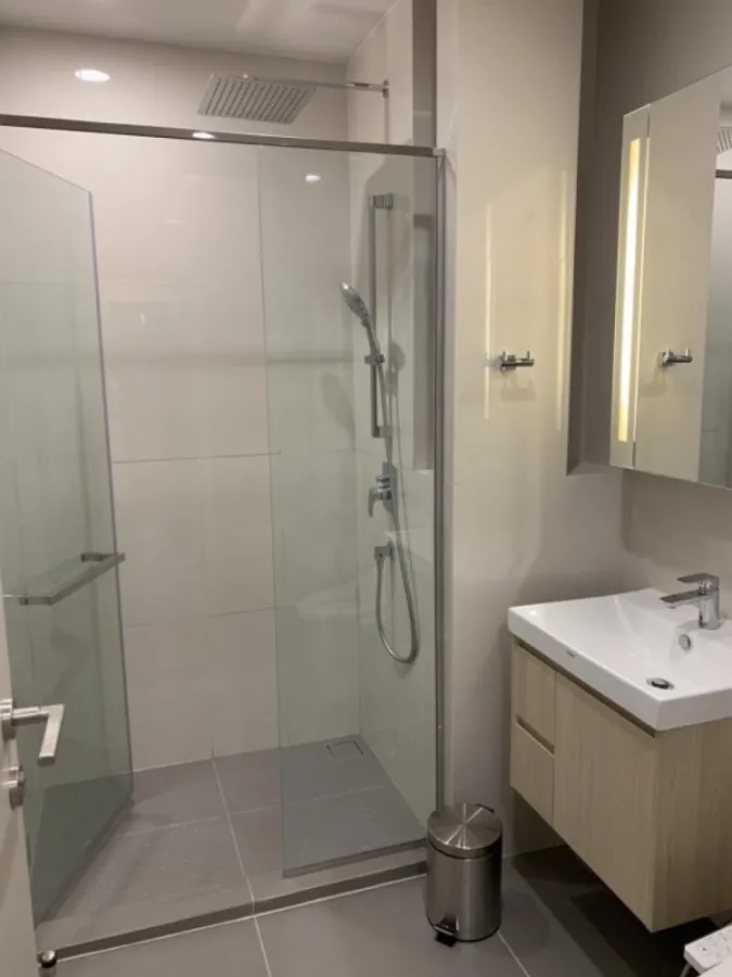 For rent, Oka House, Sukhumvit 36, south, river curve view, beautiful room, brand new, don't miss it.