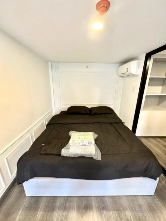 ให้เช่า ไนท์บริดจ์ สเปซ รัชโยธิน ห้องDuplex ตกตแต่งน่าอยู่ โทนสีละมุนตา เฟอน์บิ้วอิน สนใจรีบจองเลย