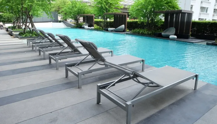 For sale the base rama 9 - ramkhamhaeng. Simple tone color room, beautifully decorated, fully furnished, the price is striking, so hurry can't miss it.